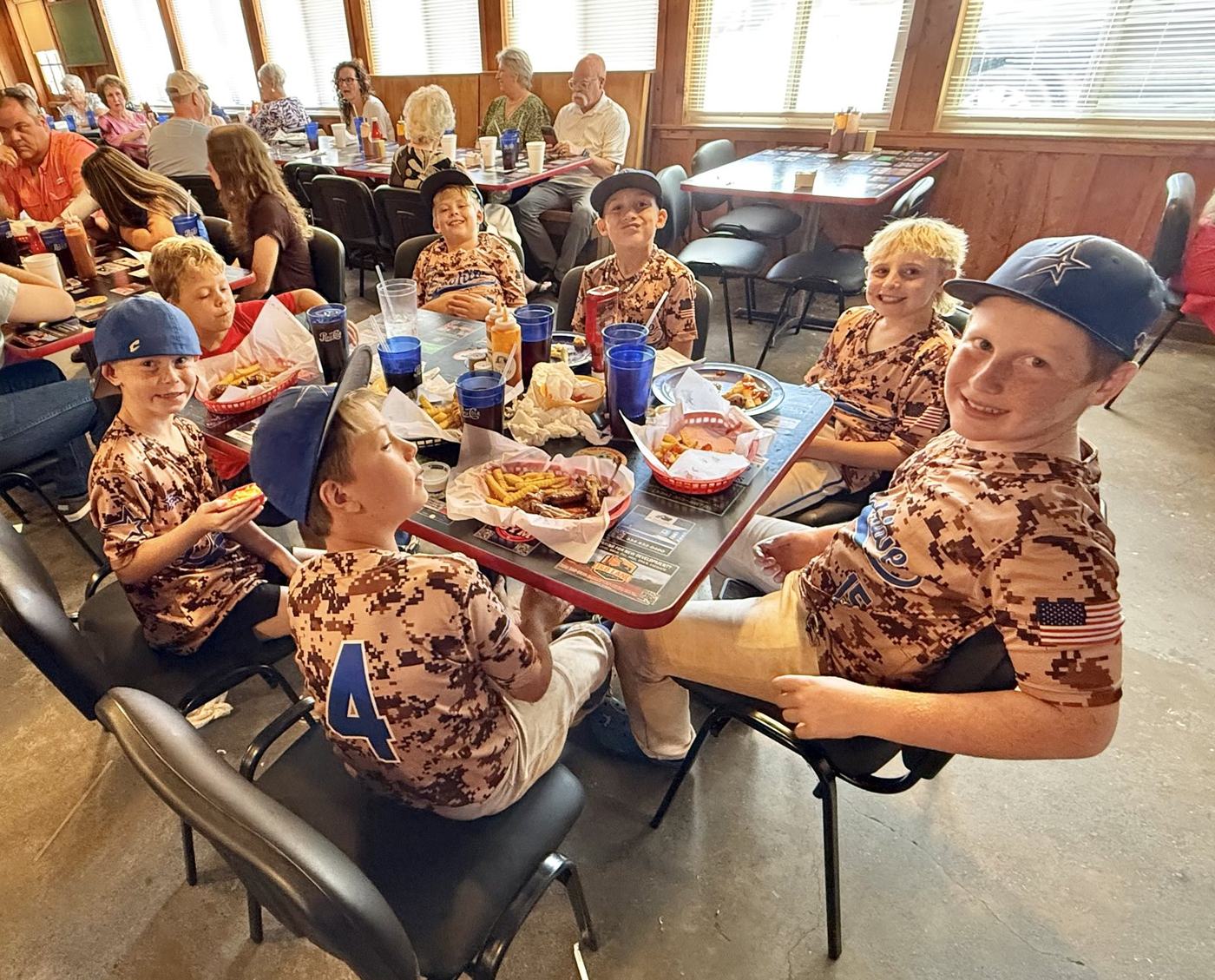11U National team dinner during tournament weekend